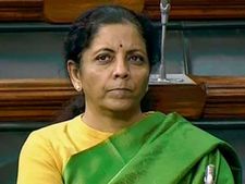 పన్ను భారం తగ్గించండి, మొబైల్ ప్రోత్సాహకాలు ఎందుకు తగ్గించారు: నిర్మలకు సూచనలు
