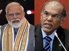 ఆర్థిక దుబారాతో సంక్షోభం, ఇలా చేయండి!: మోడీ ప్రభుత్వానికి దువ్వూరి హెచ్చరిక