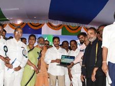 అమ్మఒడి రూ.15,000లలో 1,000 తిరిగివ్వాలి, బ్యాంకులు అప్పు కింద జమ చేసుకోవు