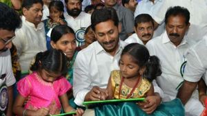 ఈ ఒక్కసారికి అమ్మఒడిపై జగన్ ప్రభుత్వం శుభవార్త! వారికి రీవెరిఫికేషన్