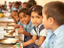ఏపీలో MDM స్కీం కోసం అదనంగా రూ.200 కోట్లు, ప్రతిరోజూ గుడ్డు, మెనూ ఇదే