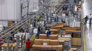 ఇండియాలో ఒక తయారీ యూనిట్ పెట్టాలంటే ఎన్ని అనుమతులు అవసరమో తెలుసా?