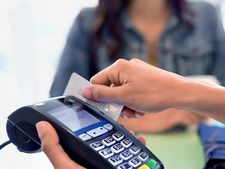 SBI Card IPO: మార్కెట్లపై కరోనా ఉప్పెన, ఎస్బీఐ కార్డ్స్ లిస్టింగ్‌పై టెన్షన్