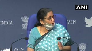 NBFCలకు రూ.30,000 కోట్ల ప్యాకేజీ: నిర్మల సీతారామన్
