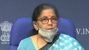  రియల్ ఎస్టేట్ రంగానికి మరో 6 నెలల పాటు ఊరట