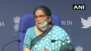 ఆదాయపుపన్ను రిటర్న్స్ గడువు తేదీ మూడు నెలలు పొడిగింపు, TDSపై శుభవార్త