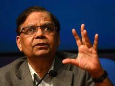 టారిఫ్ తగ్గించాలి, చైనా నుండి కంపెనీలు రావాలంటే అందులో చేరాలి: ప్రభుత్వానికి అరవింద్