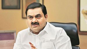  వాటిని ఆపకుంటే కష్టం: ఆర్థిక వ్యవస్థపై గౌతమ్ అదానీ హెచ్చరిక, గ్రామాల నుండి సిటీలకు వద్దు!
