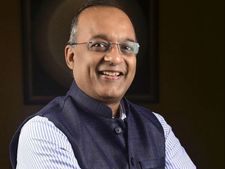  HDFC కొత్త సీఈవో శశిధర్ జగదీశన్, అందుకే ఓటు!: ఎగిసిపడిన షేర్లు