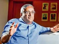 ఎగిసి'పడిన' కిషోర్ బియానీ, అందుకే రిలయన్స్ చేతికి! అమెజాన్ పరిస్థితి ఏమిటి?