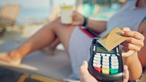  కాంటాక్ట్‌లెస్ ట్రాన్సాక్షన్స్ చేసే సమయంలో ఇవి పాటించండి