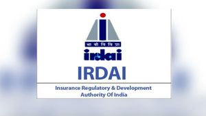 Irdai సరికొత్త ట్రావెన్స్ ఇన్సురెన్స్ పాలసీ!