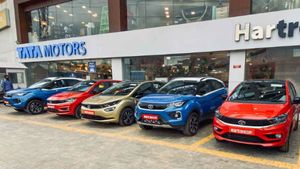 Auto Sales: టాటా మోటార్స్, ఐచర్ సేల్స్ పెరిగాయి, వోల్వో సేల్స్ డౌన్