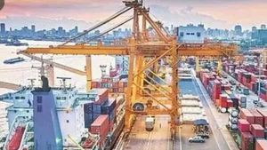 ఏప్రిల్ నెలలో ఎగుమతులు భారీగా జంప్, బంగారం డబుల్ కంటే ఎక్కువ