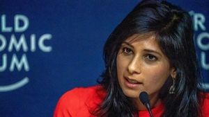 Gita Gopinath: భారత్‌కు అర్జంట్‌గా 100 కోట్ల డోసులు: మోడీ సర్కార్‌కు కీలక సూచనలు