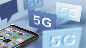 5G టెక్నాలజీ సేఫ్, అదంతా తప్పుడు ప్రచారం: జూహీచావ్లాకు ఝలక్