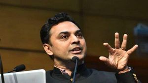  రూ.1.75 లక్షల కోట్ల పెట్టుబడుల ఉపసంహరణ లక్ష్యం వేగంగా.. కరోనా సెకండ్ వేవ్ ప్రభావం తక్కువే