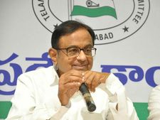 అక్కడ డిమాండ్ పెరగదు: నిర్మలమ్మ క్రెడిట్ ప్యాకేజీపై పీ చిదంబరం విసుర్లు