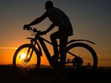 Hero Cycles: జర్మనీ రోడ్లపై ఇ-బైక్స్ సవారీ: ఫస్ట్‌బ్యాచ్ సక్సెస్‌ఫుల్
