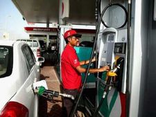  మళ్లీ పెరిగిన పెట్రోల్, డీజిల్ ధరలు: హైదరాబాద్‌లో పెట్రోల్ రూ.100కు చేరువలో