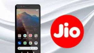 రూ.6,499కే జియోఫోన్ నెక్స్ట్ స్మార్ట్ ఫోన్: నాలుగు విధాల EMIలు చెల్లించండి ఇలా