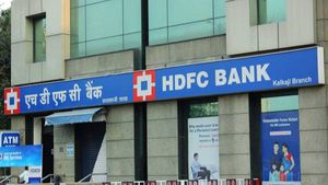  సేవింగ్స్ అకౌంట్ వడ్డీ రేటు సవరించిన HDFC బ్యాంకు, ఎంతంటే?