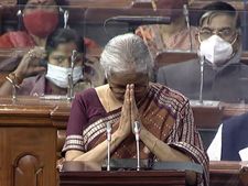 మరో 25 సంవత్సరాలు: ఈ బడ్జెట్టే పునాది: నిర్మలమ్మ