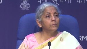 ఐటీ రిటర్న్స్‌లో నిర్మలమ్మ ఊరట కల్పించారా, ఐనా జాగ్రత్త లేదంటే 50% వరకు పెనాల్టీ!