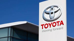 Toyota.. కార్ల ధరలు భారీగా పెరగనున్నాయ్: అన్ని మోడల్స్‌పైనా