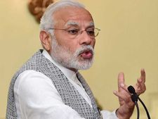 విమర్శ కాదు, విజ్ఞప్తి మాత్రమే: అక్కడ పెట్రోల్ రూ.105, తెలుగు రాష్ట్రాల్లో రూ.119: మోడీ
