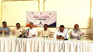 ఏపీ, తెలంగాణ సహా: పెట్రోల్ బంక్ ఓనర్ల నిరసన: ఇంధన కొరత