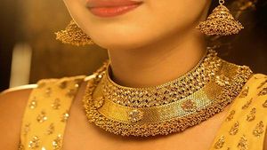 Gold price today: తగ్గినట్లే తగ్గి, భారీగా పెరిగిన బంగారం ధరలు