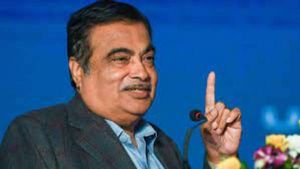 పెట్రో దిగుమతుల కోసం రూ.10 లక్షల కోట్లు: ఎలక్ట్రిక్ ట్రాక్టర్లకు ప్రోత్సాహం: గడ్కరీ