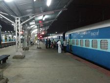 రైల్వే ప్రయాణీకులకు గుడ్‌న్యూస్, డెస్టినేషన్ అలర్ట్ ఫీచర్