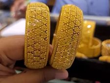 Gold Price In World: బంగారం ధర భారత్‌లో కంటే పాకిస్థాన్‌లో తక్కువ.. ఇతర దేశాల్లో ఎలా ఉందంటే..