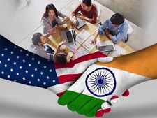 Job In UK: విదేశీ కలలు కనే వారికి గుడ్ న్యూస్.. భారత డిగ్రీతో UKలో ఉద్యోగం.. రెండు దేశాల అంగీకారం..