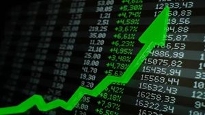 Penny Stocks: లక్ష పెట్టుబడిని రూ.23 కోట్లుగా మార్చిన ఫైనాన్స్ స్టాక్.. మీరూ కొన్నారేమో చూసుకోండి..