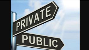 Privatization: కంపెనీలను అమ్మేస్తున్న కేంద్రం.. మెున్న ఎయిర్ ఇండియా.. తాజాగా ఏ కంపెనీలంటే.. 
