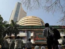 Penny Stock: నెలలో మల్టీబ్యాగర్ రిటర్న్స్ అందించి పెన్నీ స్టాక్.. అప్పర్ సర్క్యూట్లలో లాక్ అవుతూ..