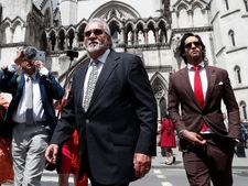 Vijay Mallya: పాపం విజయ్ మాల్యా.. రూ.2000 వేలు జరిమానా.. నాలుగు నెలల జైలు శిక్ష విధించిన కోర్టు..