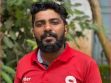 Zomato: నీకు సెల్యూట్ బాస్..  ఏడాది పసికందు కోసం జొమాటో ఏజెంట్ సాహసం.. కుండపోత వర్షంలో మందుల కోసం.. 