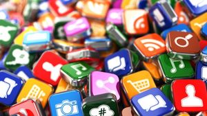  Apps: ఆ 8 యాప్‍లు మీ మొబైల్‍లో ఉన్నాయా.. అయితే వెంటనే అన్ ఇస్టాల్ చేయండి..!