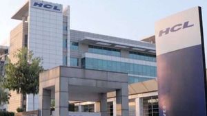 HCL Tech: మంచి ఫలితాలు ప్రకటించినా.. 3 శాతం పడిపోయిన హెచ్‍సీఎల్ టెక్నాలజీ షేర్లు..