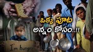 పాపం.. తిండి కోసం వెళ్లి చచ్చిపోతున్న పాకిస్థానీలు..! రోడ్డెక్కుతున్న జనం..