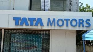 Tata motors: ధరలు పెంచిన టాటా మోటార్స్.. ఆ వాహనాలపై తగ్గిన డిస్కౌంట్లు