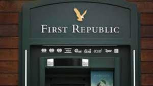 First Republic Bank: కుప్పకూలిన మరో యూఎస్ బ్యాంక్.. 70 శాతం క్షీణించిన స్టాక్ ధర 