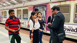 Railway News: సౌత్ సెంట్రల్ రైల్వే రికార్డులు.. ముక్కు పిండి రూ.200 కోట్లు వసూలు..!