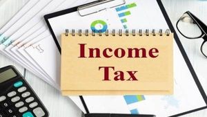 Income Tax: అద్దె ఇంట్లో నివసిస్తున్నారా..? ఆదాయపు పన్ను తగ్గింపు ఇలా పొందొచ్చు..