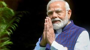  'మన్ కీ బాత్' 100వ ఎపిసోడ్.. 2024 నాటికి దీన్ని సాధించడమే కేంద్రం లక్ష్యం 