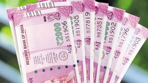  Notes Ban: కావాలని తెచ్చిన రూ.2000 నోటు.. ఇప్పుడెందుకు కనుమరుగౌతున్నాయి..?